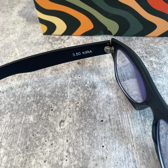 Caddis Kira Style Readers - Picture 5 of 9